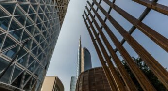 Exploring the Advantages and Disadvantages of Factoring